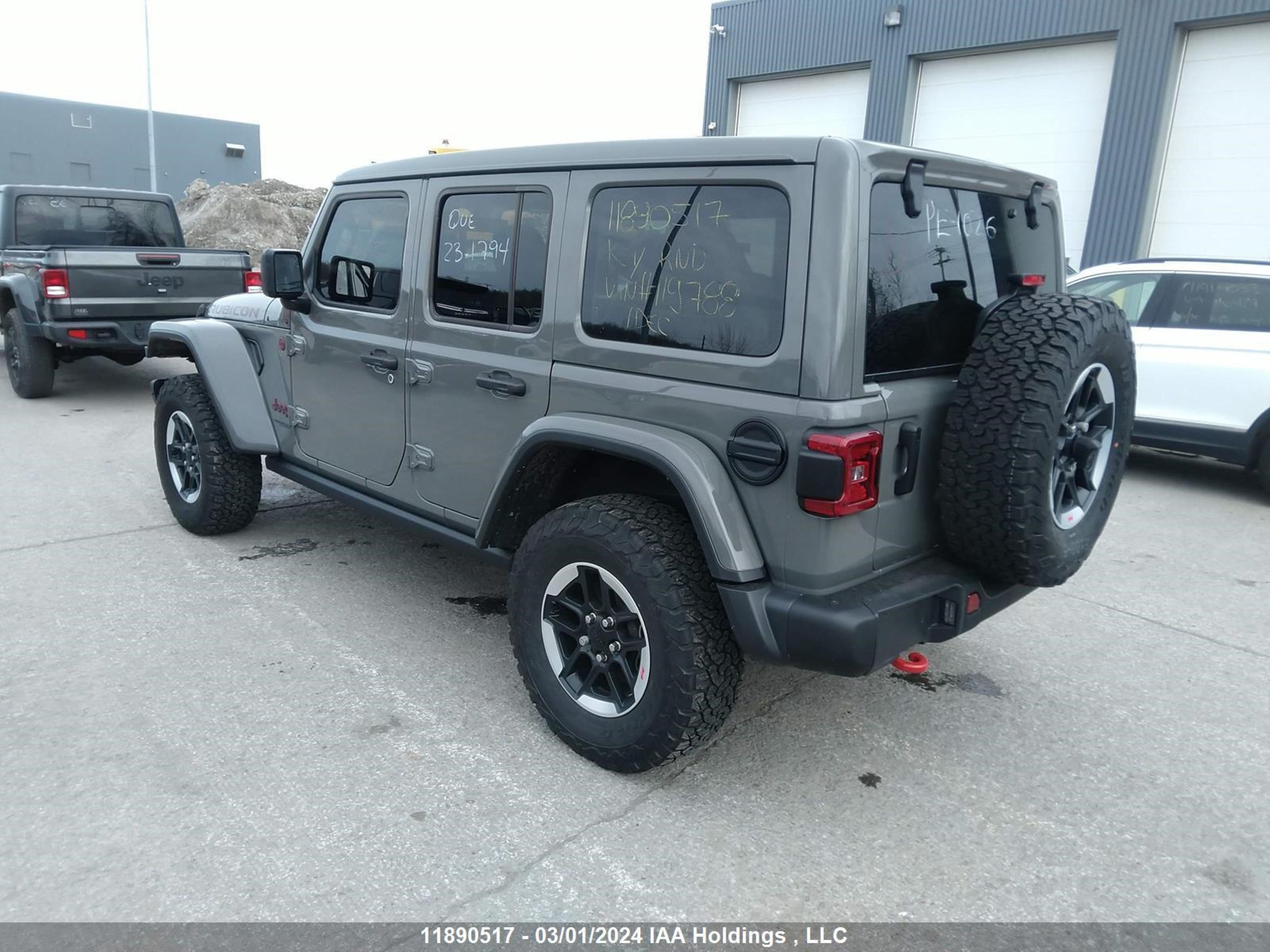 Photo 2 VIN: 1C4HJXFG1NW119788 - JEEP WRANGLER 