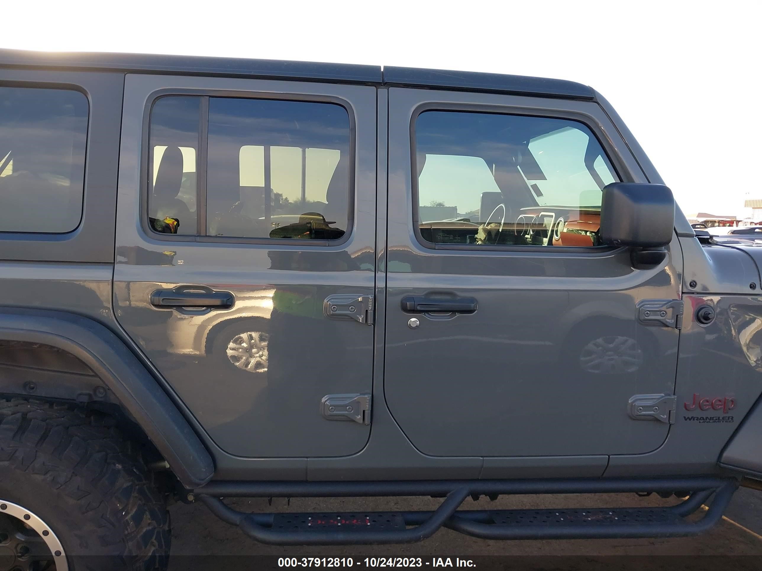 Photo 12 VIN: 1C4HJXFG2LW110238 - JEEP WRANGLER 