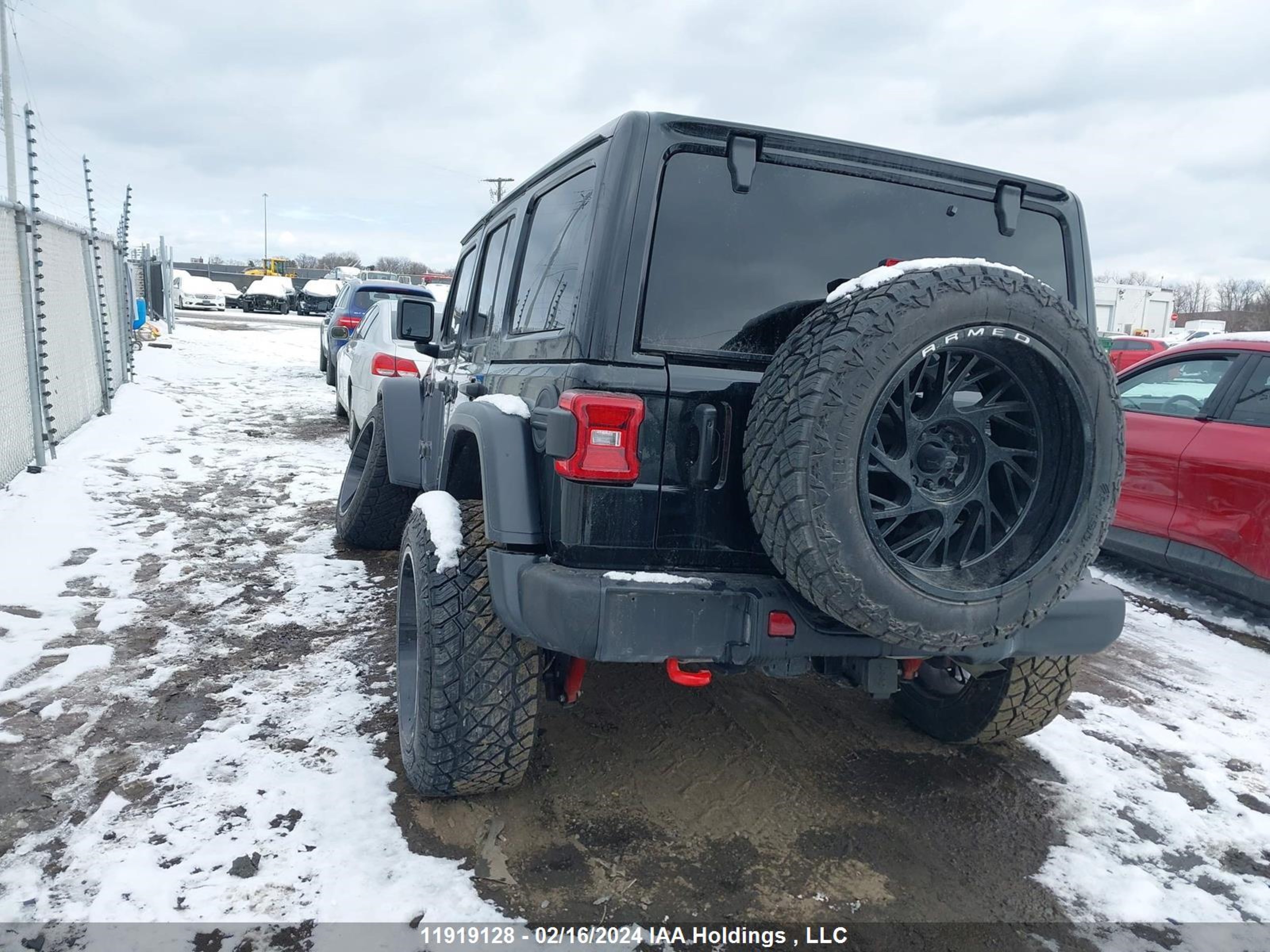 Photo 2 VIN: 1C4HJXFG3NW259387 - JEEP WRANGLER 