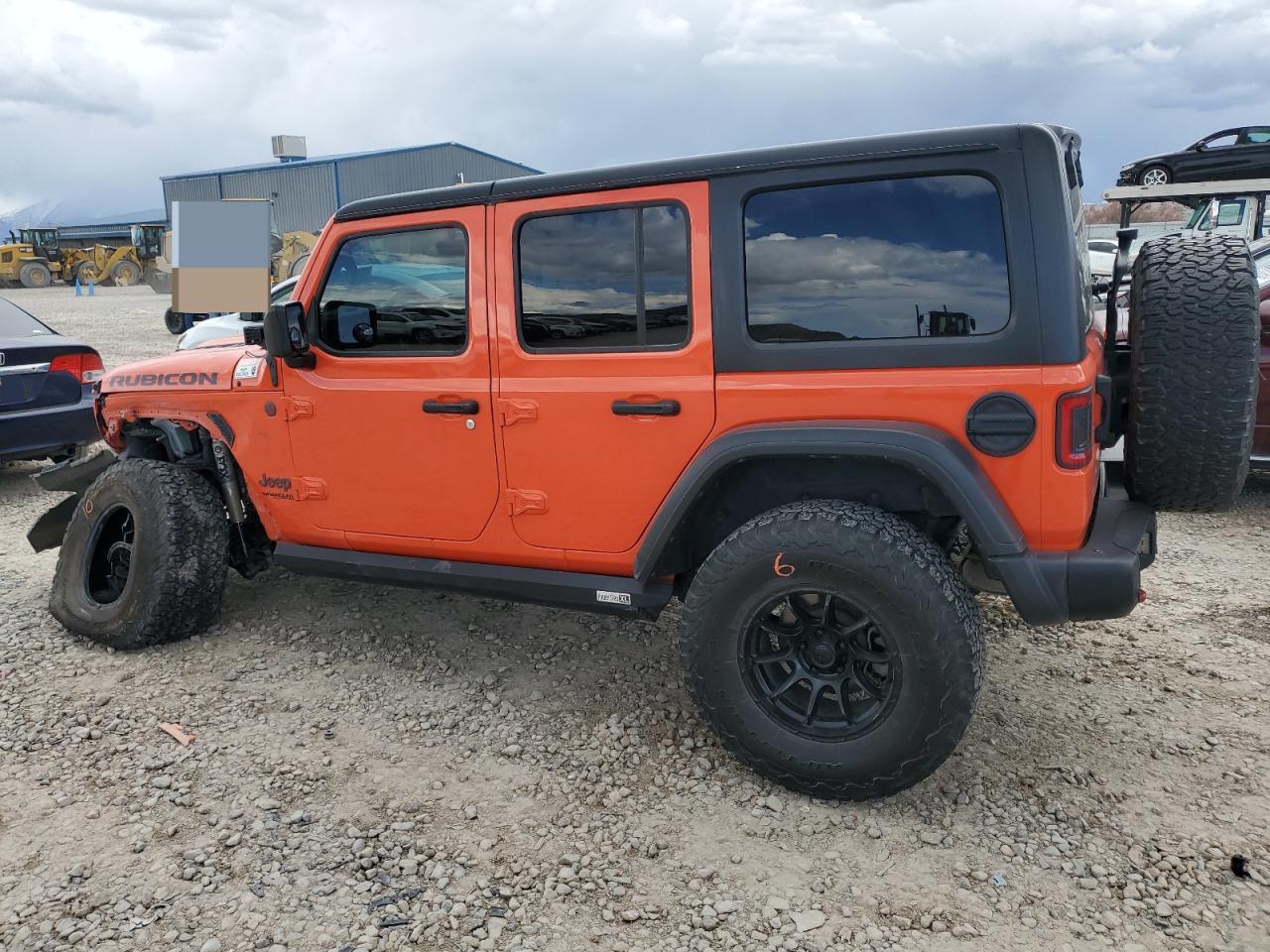 Photo 1 VIN: 1C4HJXFG8JW214522 - JEEP WRANGLER 