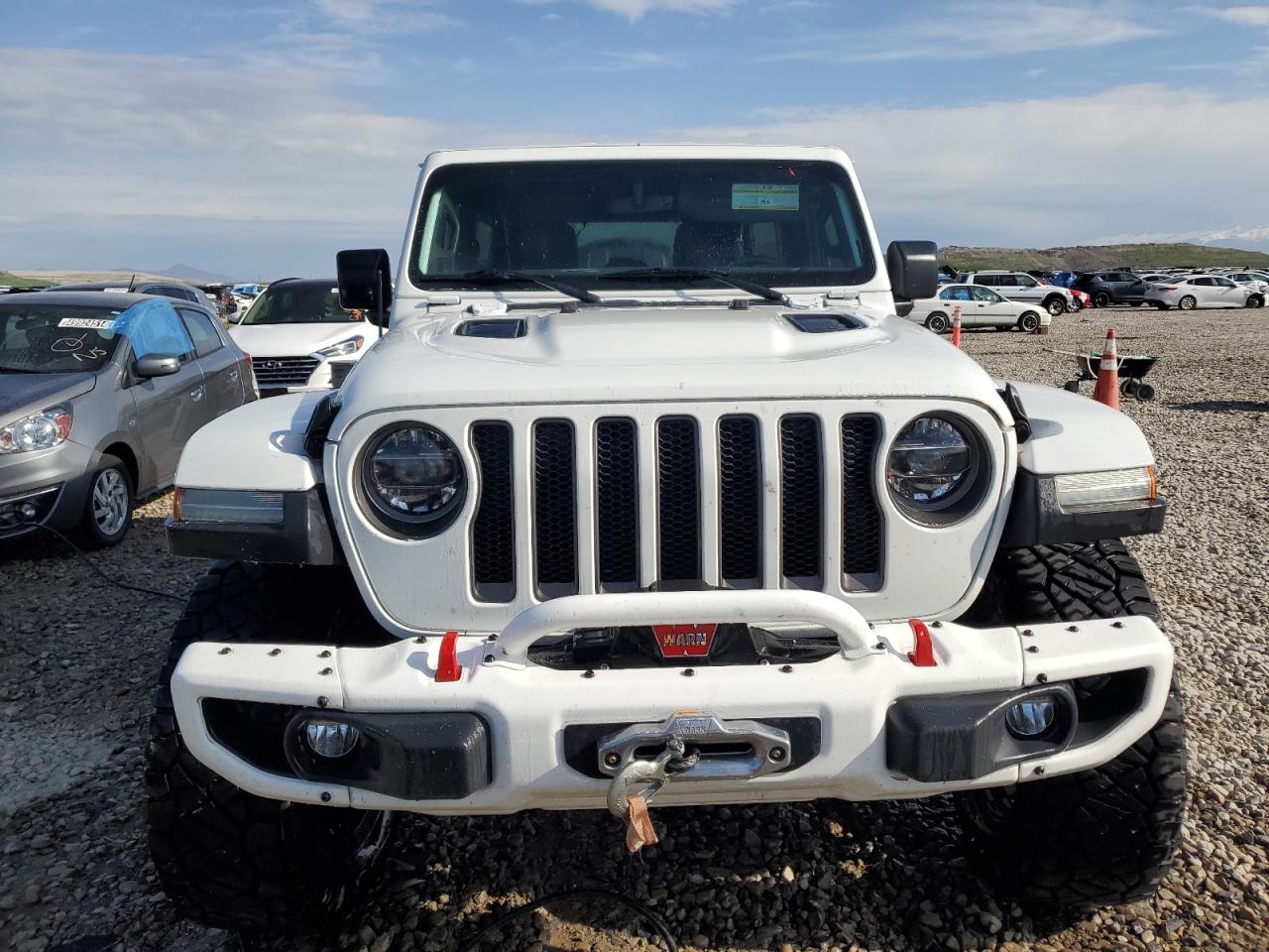 Photo 4 VIN: 1C4HJXFG8JW251747 - JEEP WRANGLER 