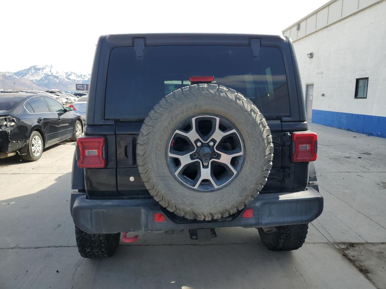 Photo 5 VIN: 1C4HJXFG9JW118334 - JEEP WRANGLER 