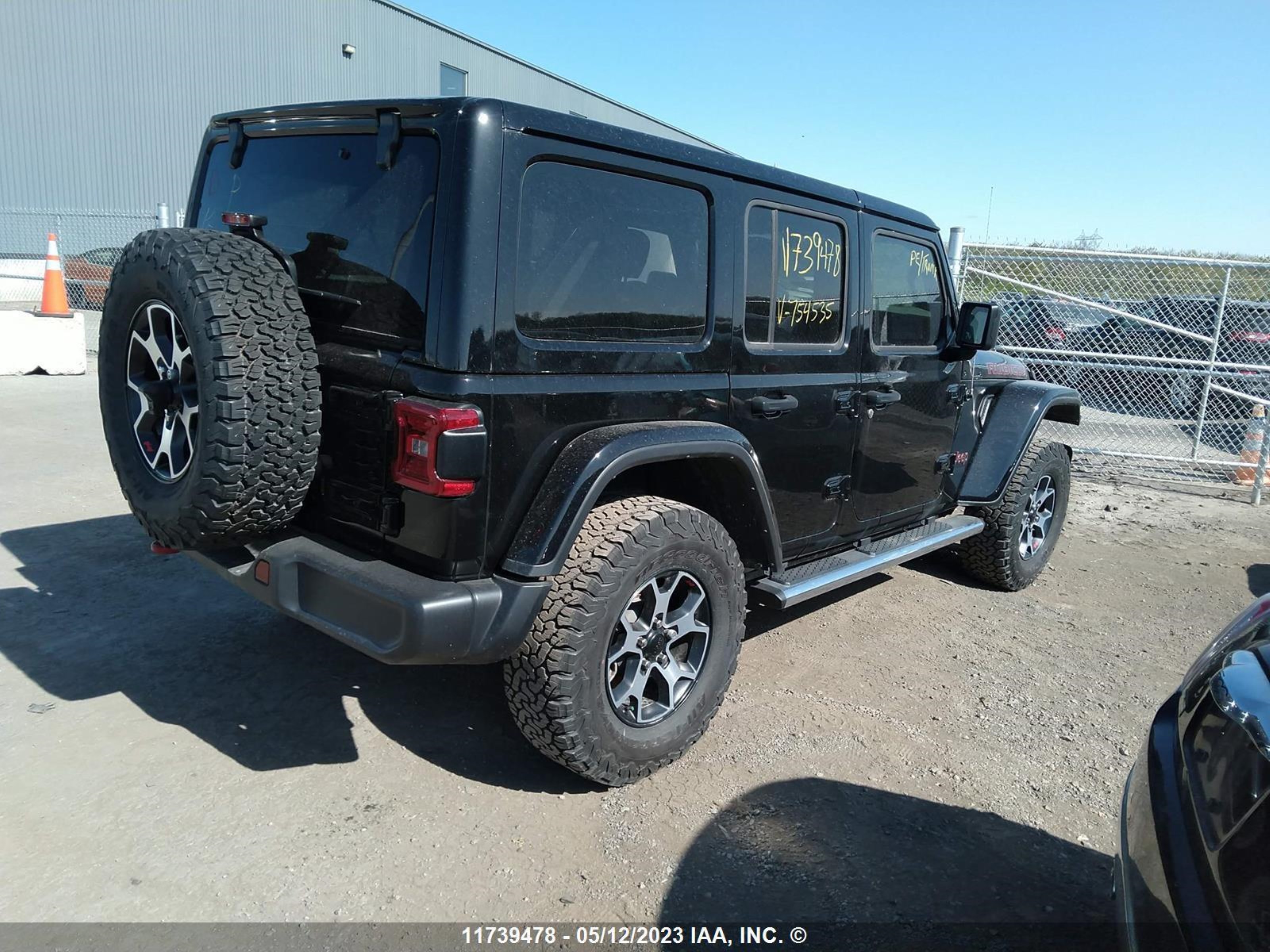 Photo 3 VIN: 1C4HJXFN6MW754535 - JEEP WRANGLER 