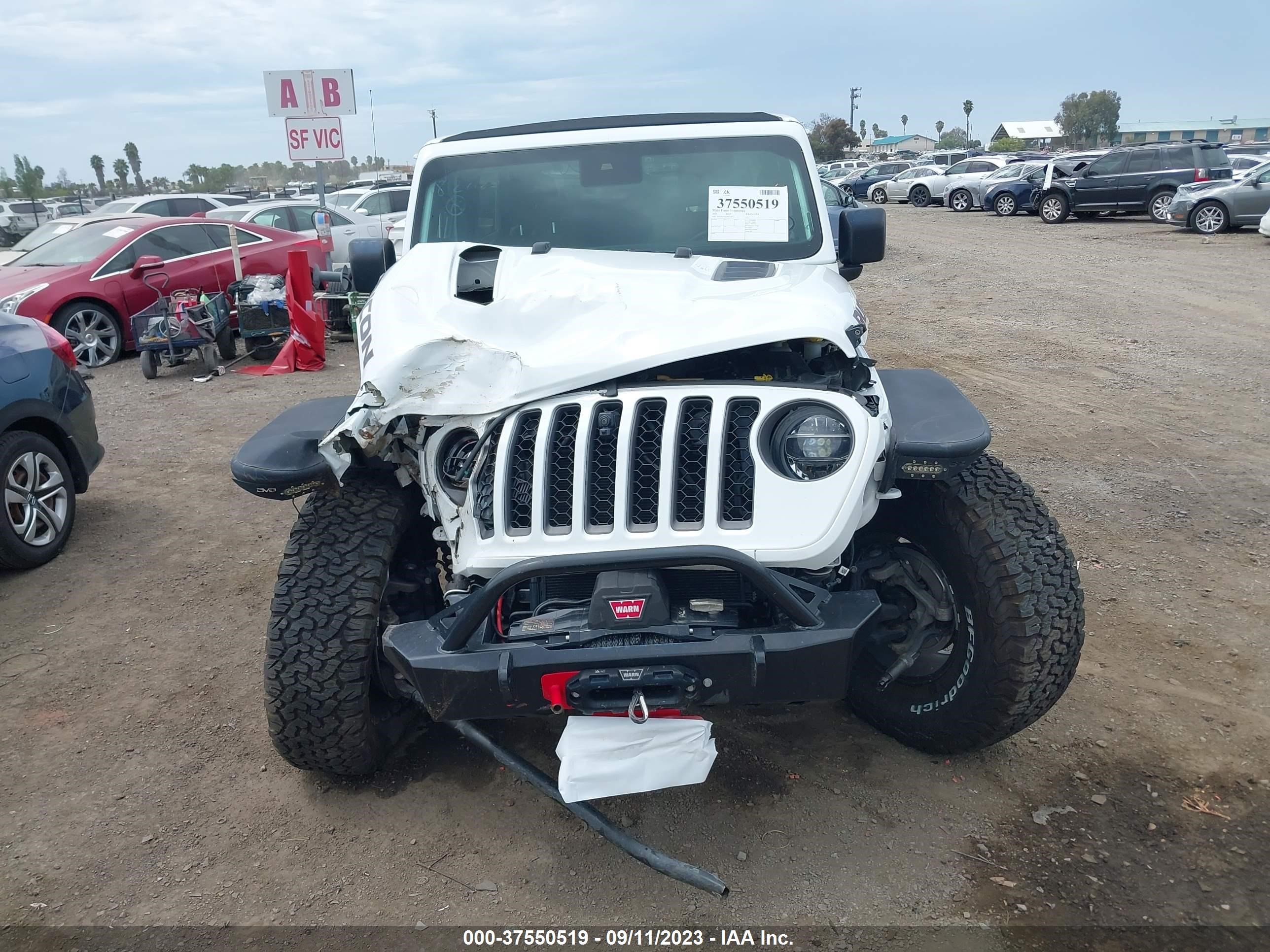 Photo 11 VIN: 1C4JJXFM6MW568731 - JEEP WRANGLER 