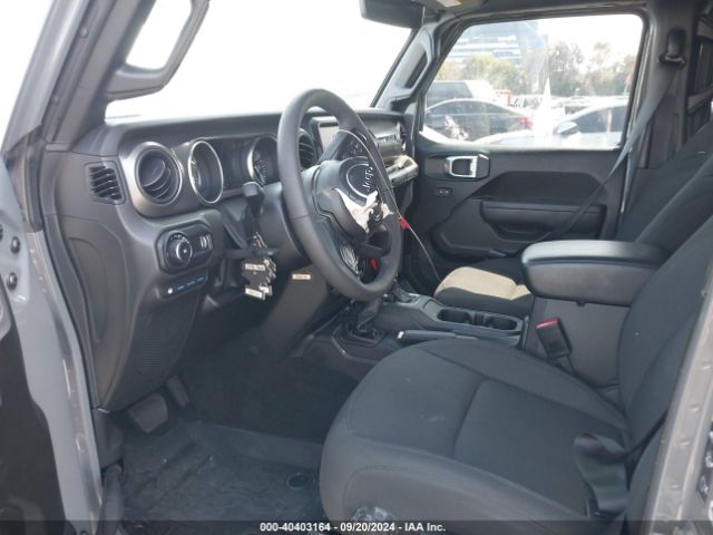 Photo 4 VIN: 1C4JJXN63PW610909 - JEEP WRANGLER 