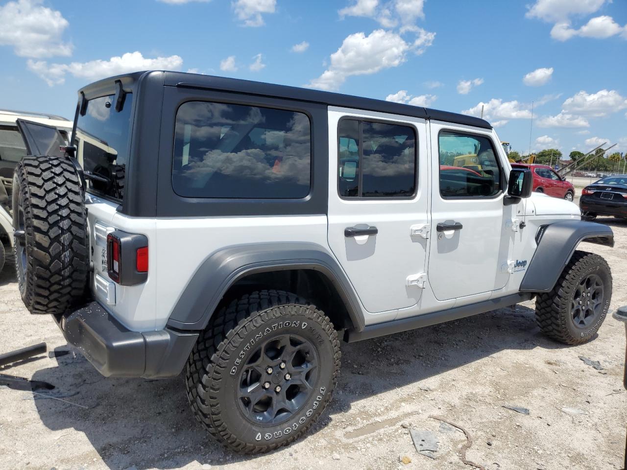 Photo 2 VIN: 1C4JJXN66PW690495 - JEEP WRANGLER 