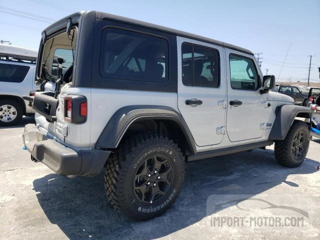 Photo 2 VIN: 1C4JJXN68PW629486 - JEEP WRANGLER 