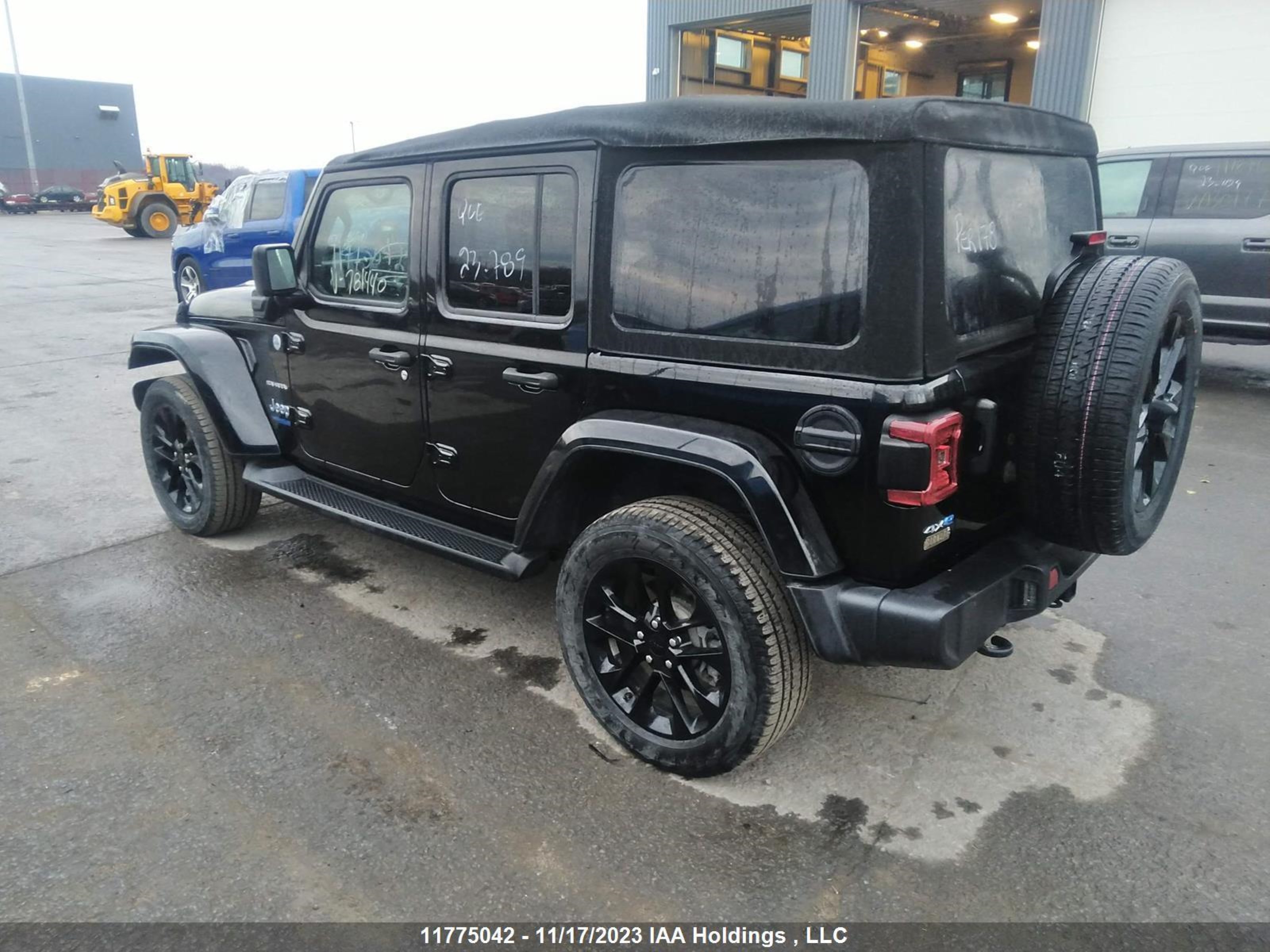 Photo 2 VIN: 1C4JJXP68MW781440 - JEEP WRANGLER 