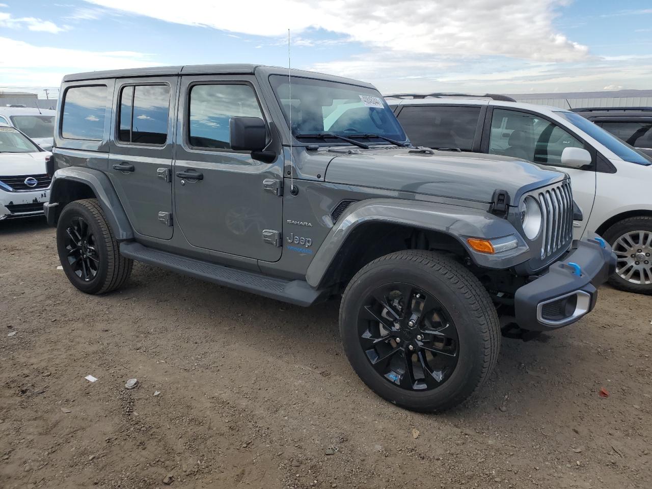 Photo 3 VIN: 1C4JJXP6XNW229326 - JEEP WRANGLER 