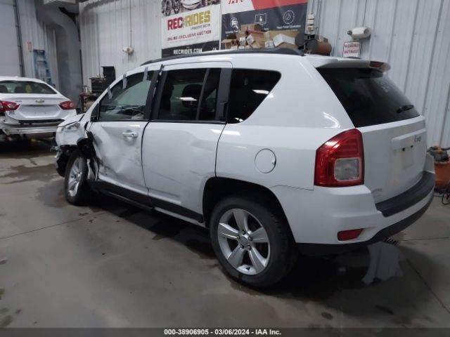 Photo 2 VIN: 1C4NJCBA0CD553772 - JEEP COMPASS 