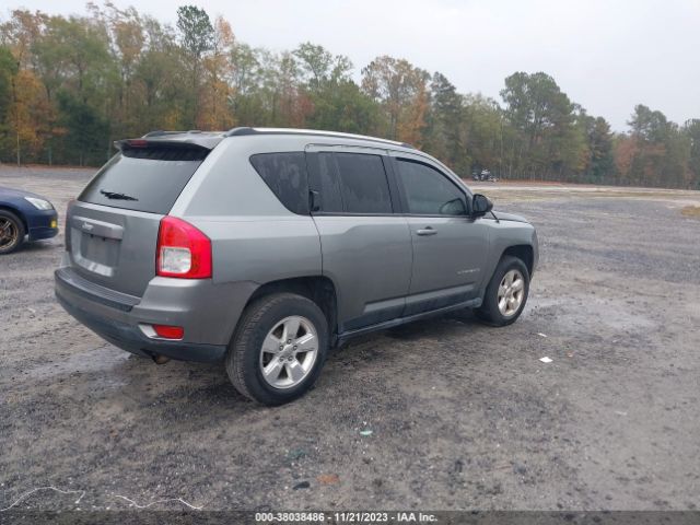 Photo 3 VIN: 1C4NJCBA0DD168617 - JEEP COMPASS 