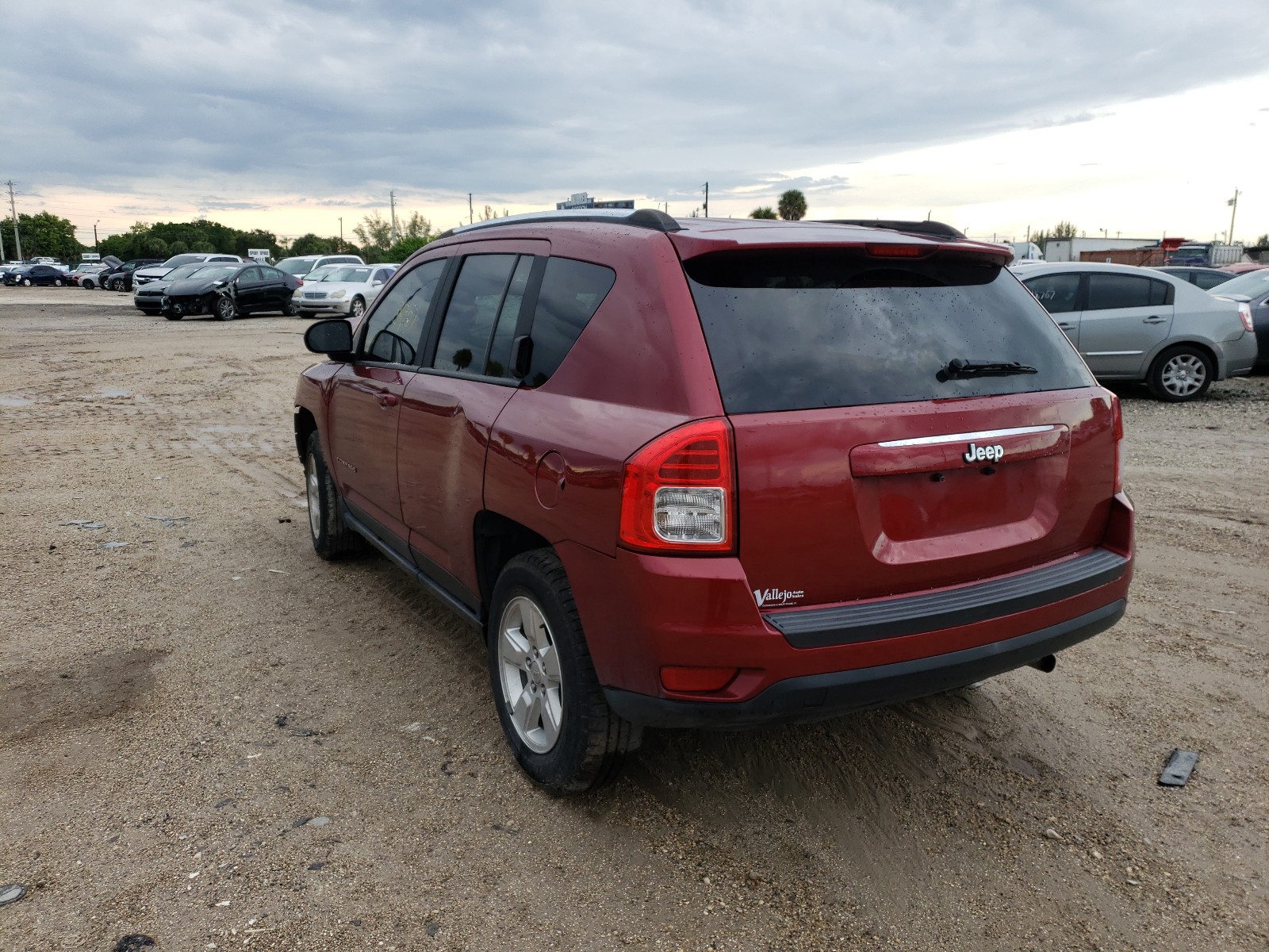 Photo 2 VIN: 1C4NJCBA0FD185467 - JEEP COMPASS SP 