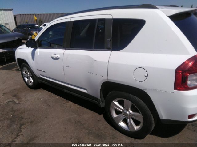 Photo 5 VIN: 1C4NJCBA1CD618189 - JEEP COMPASS 