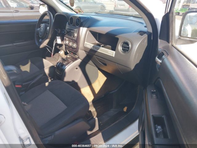 Photo 4 VIN: 1C4NJCBA1FD104699 - JEEP COMPASS 