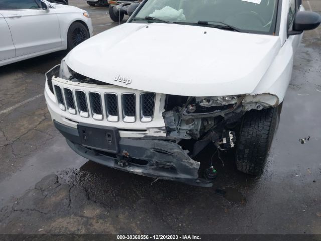 Photo 5 VIN: 1C4NJCBA1FD203605 - JEEP COMPASS 