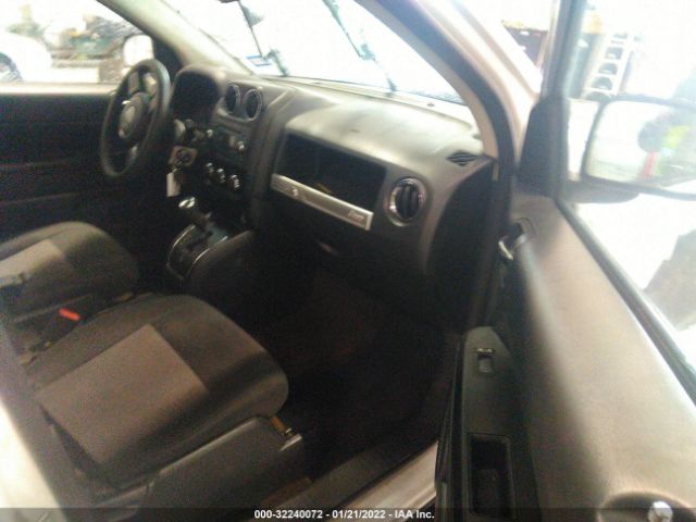 Photo 4 VIN: 1C4NJCBA1GD568481 - JEEP COMPASS 