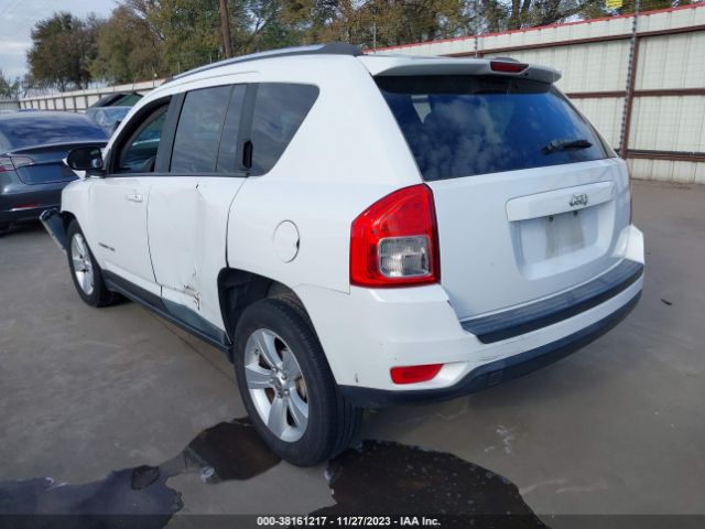 Photo 2 VIN: 1C4NJCBA2CD515654 - JEEP COMPASS 