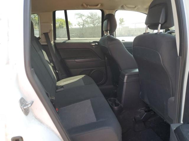 Photo 10 VIN: 1C4NJCBA2FD219814 - JEEP COMPASS 