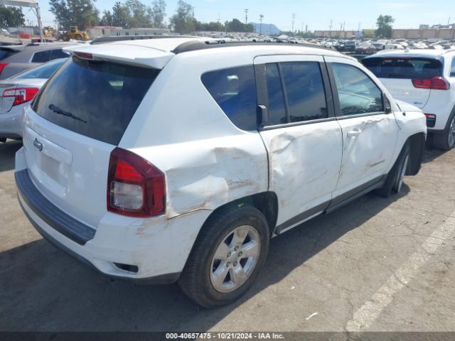 Photo 3 VIN: 1C4NJCBA2FD219845 - JEEP COMPASS 