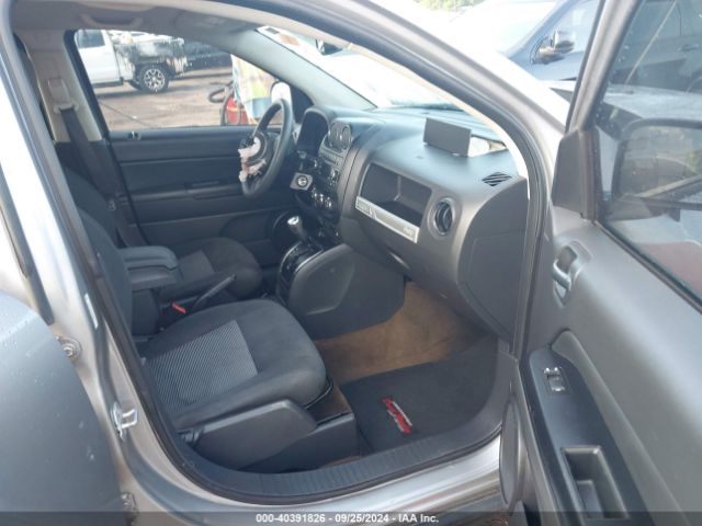 Photo 4 VIN: 1C4NJCBA2GD664765 - JEEP COMPASS 