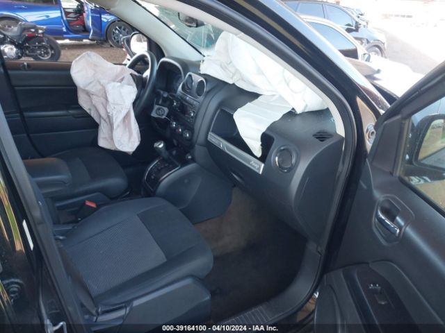 Photo 4 VIN: 1C4NJCBA2GD705072 - JEEP COMPASS 