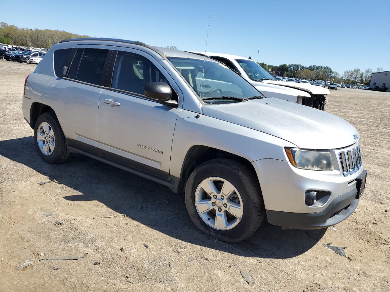 Photo 3 VIN: 1C4NJCBA3ED552067 - JEEP COMPASS 