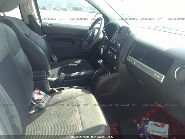 Photo 4 VIN: 1C4NJCBA3ED819367 - JEEP COMPASS 