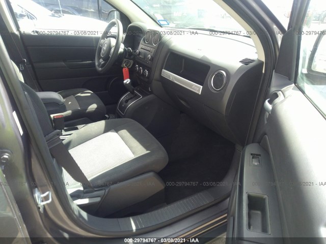 Photo 4 VIN: 1C4NJCBA3FD198200 - JEEP COMPASS 