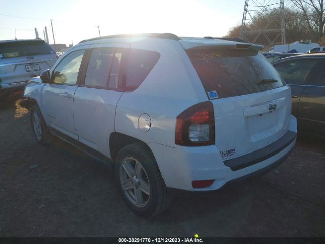 Photo 2 VIN: 1C4NJCBA3GD699718 - JEEP COMPASS 