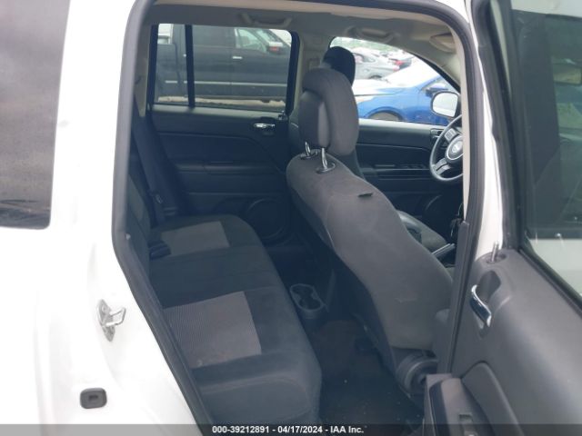 Photo 7 VIN: 1C4NJCBA3HD123094 - JEEP COMPASS 