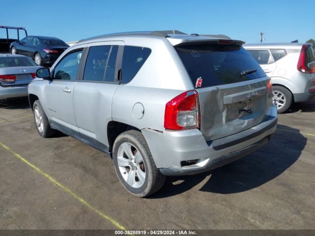 Photo 2 VIN: 1C4NJCBA4CD716262 - JEEP COMPASS 