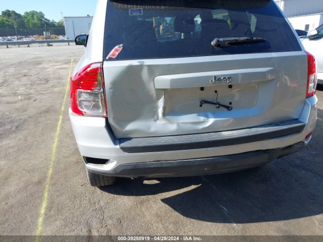 Photo 5 VIN: 1C4NJCBA4CD716262 - JEEP COMPASS 