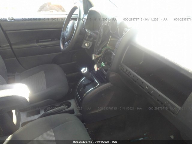 Photo 4 VIN: 1C4NJCBA4ED882476 - JEEP COMPASS 