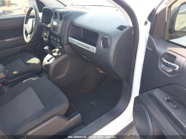 Photo 4 VIN: 1C4NJCBA4GD518724 - JEEP COMPASS 