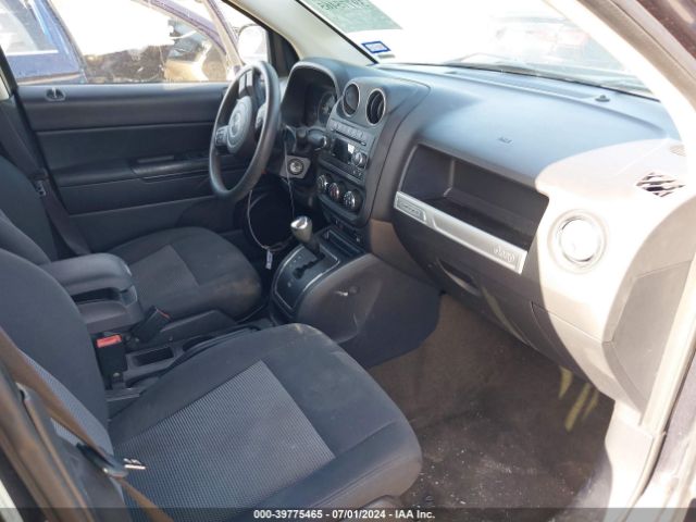 Photo 4 VIN: 1C4NJCBA4GD524538 - JEEP COMPASS 