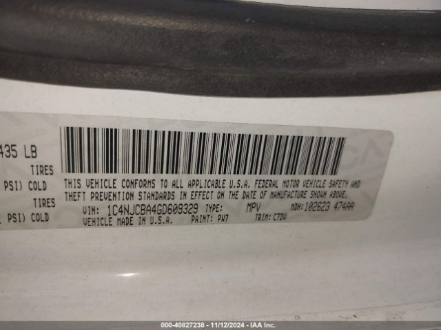 Photo 8 VIN: 1C4NJCBA4GD609329 - JEEP COMPASS 