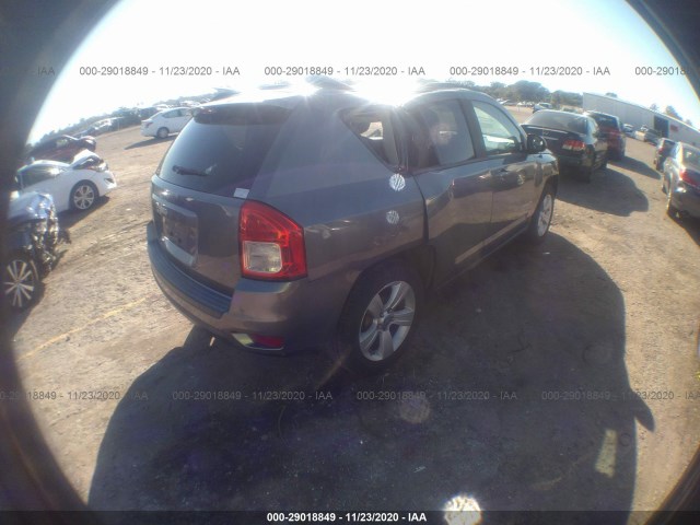 Photo 3 VIN: 1C4NJCBA5CD553945 - JEEP COMPASS 