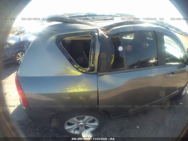 Photo 5 VIN: 1C4NJCBA5CD553945 - JEEP COMPASS 