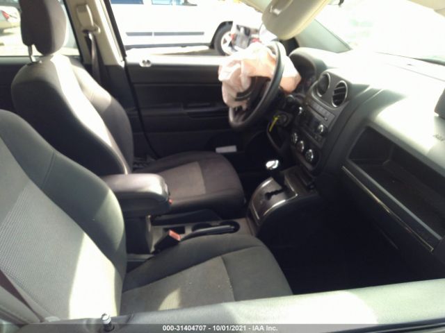 Photo 4 VIN: 1C4NJCBA5CD618146 - JEEP COMPASS 