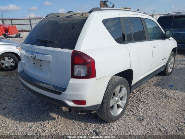 Photo 3 VIN: 1C4NJCBA5GD612045 - JEEP COMPASS 