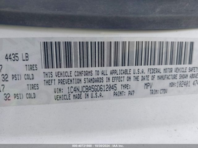 Photo 8 VIN: 1C4NJCBA5GD612045 - JEEP COMPASS 