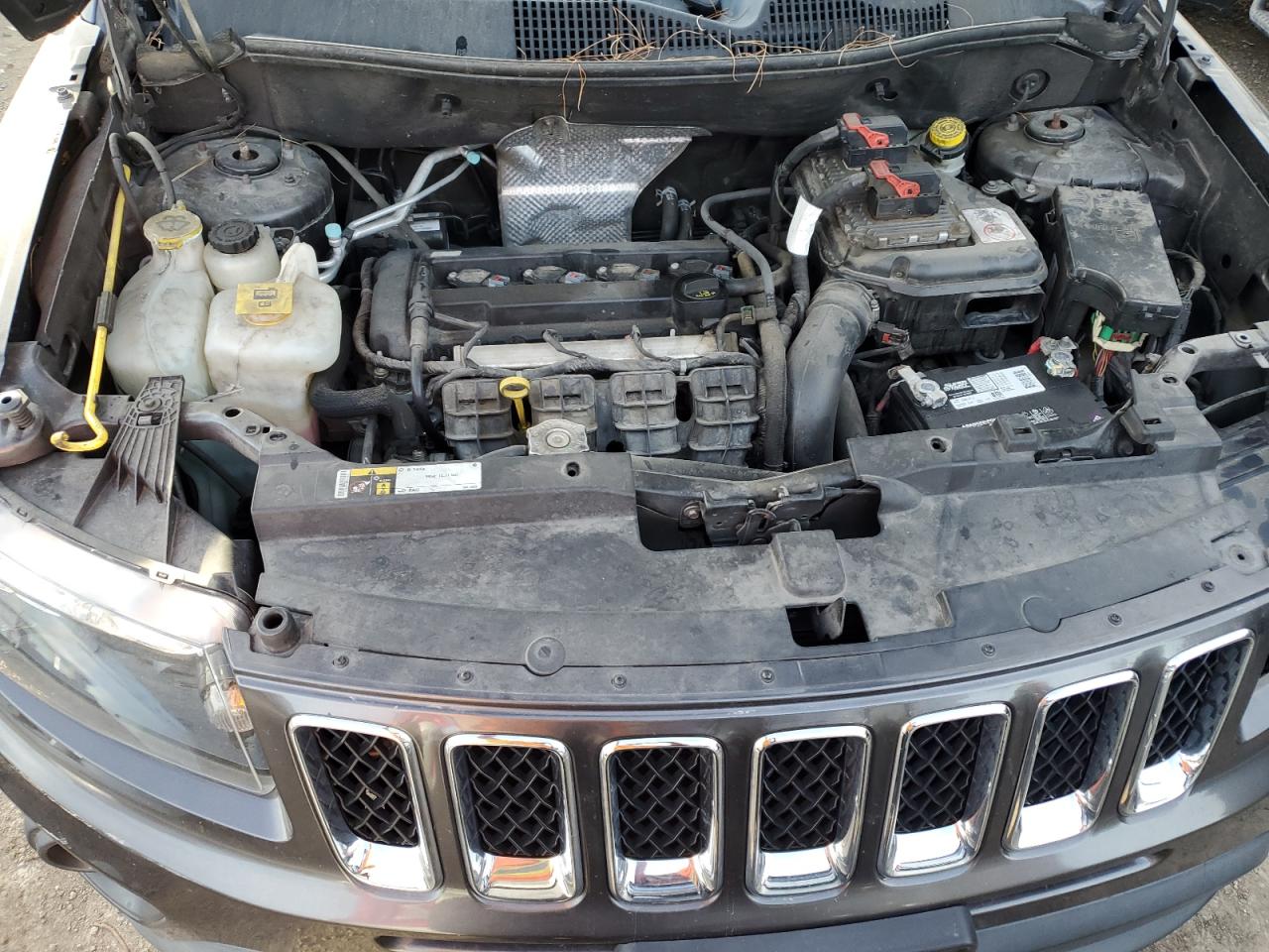 Photo 10 VIN: 1C4NJCBA5GD742858 - JEEP COMPASS 