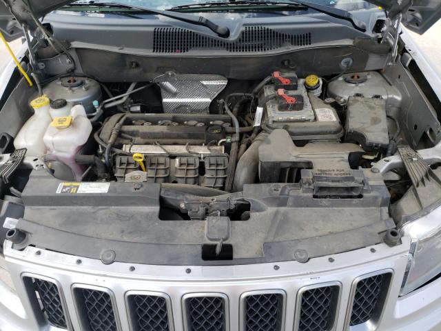 Photo 6 VIN: 1C4NJCBA5GD763130 - JEEP COMPASS SP 