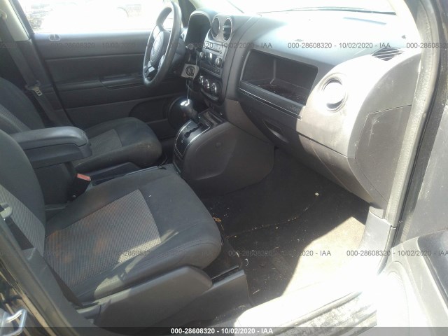 Photo 4 VIN: 1C4NJCBA6CD601534 - JEEP COMPASS 