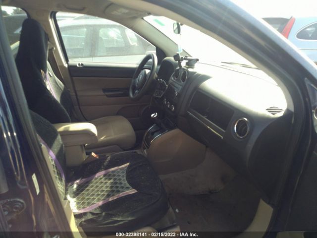 Photo 4 VIN: 1C4NJCBA6CD687220 - JEEP COMPASS 