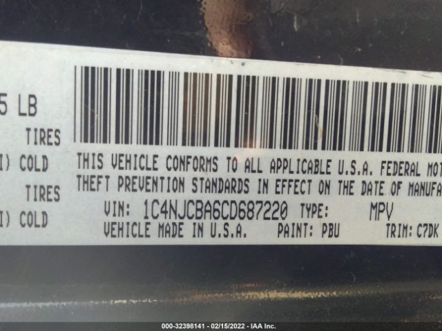 Photo 8 VIN: 1C4NJCBA6CD687220 - JEEP COMPASS 