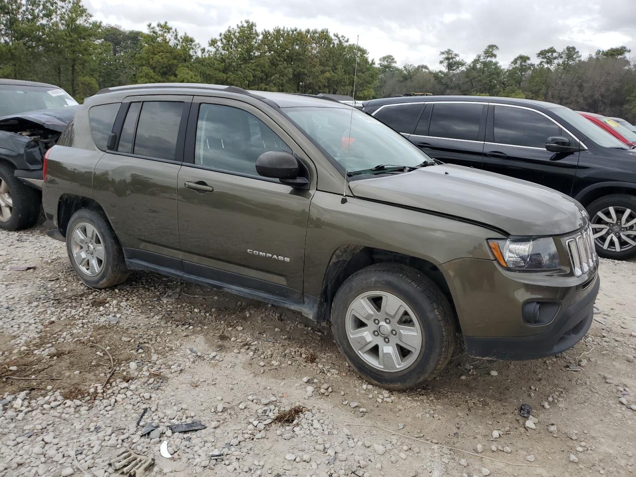 Photo 3 VIN: 1C4NJCBA6FD284830 - JEEP COMPASS 