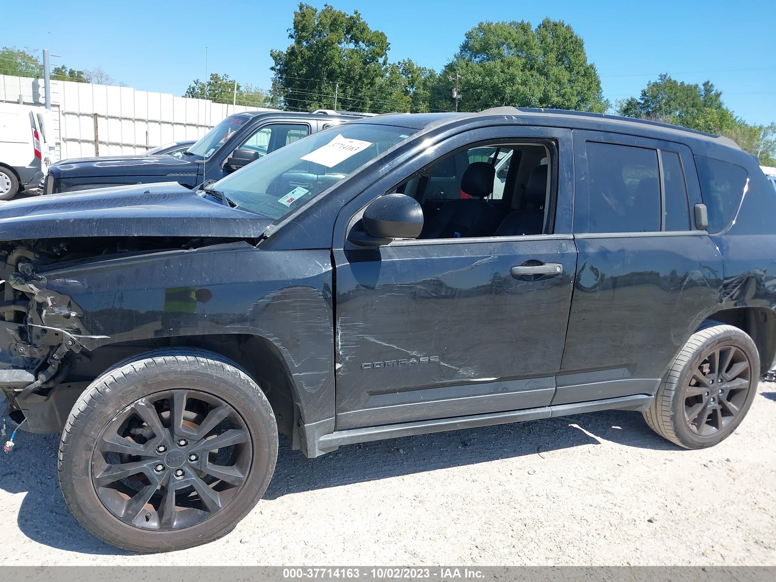 Photo 14 VIN: 1C4NJCBA6FD431535 - JEEP COMPASS 