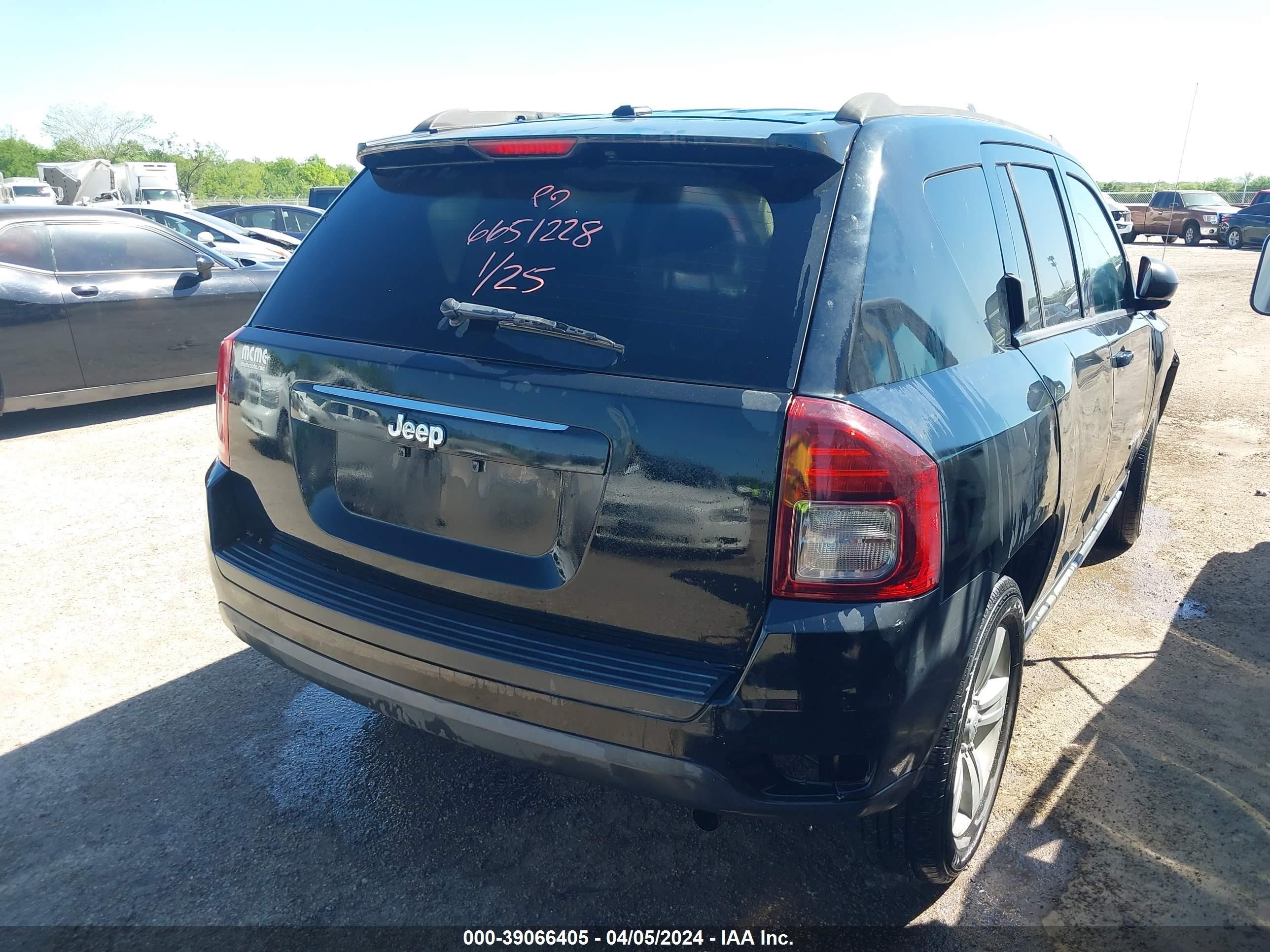 Photo 3 VIN: 1C4NJCBA6GD559596 - JEEP COMPASS 