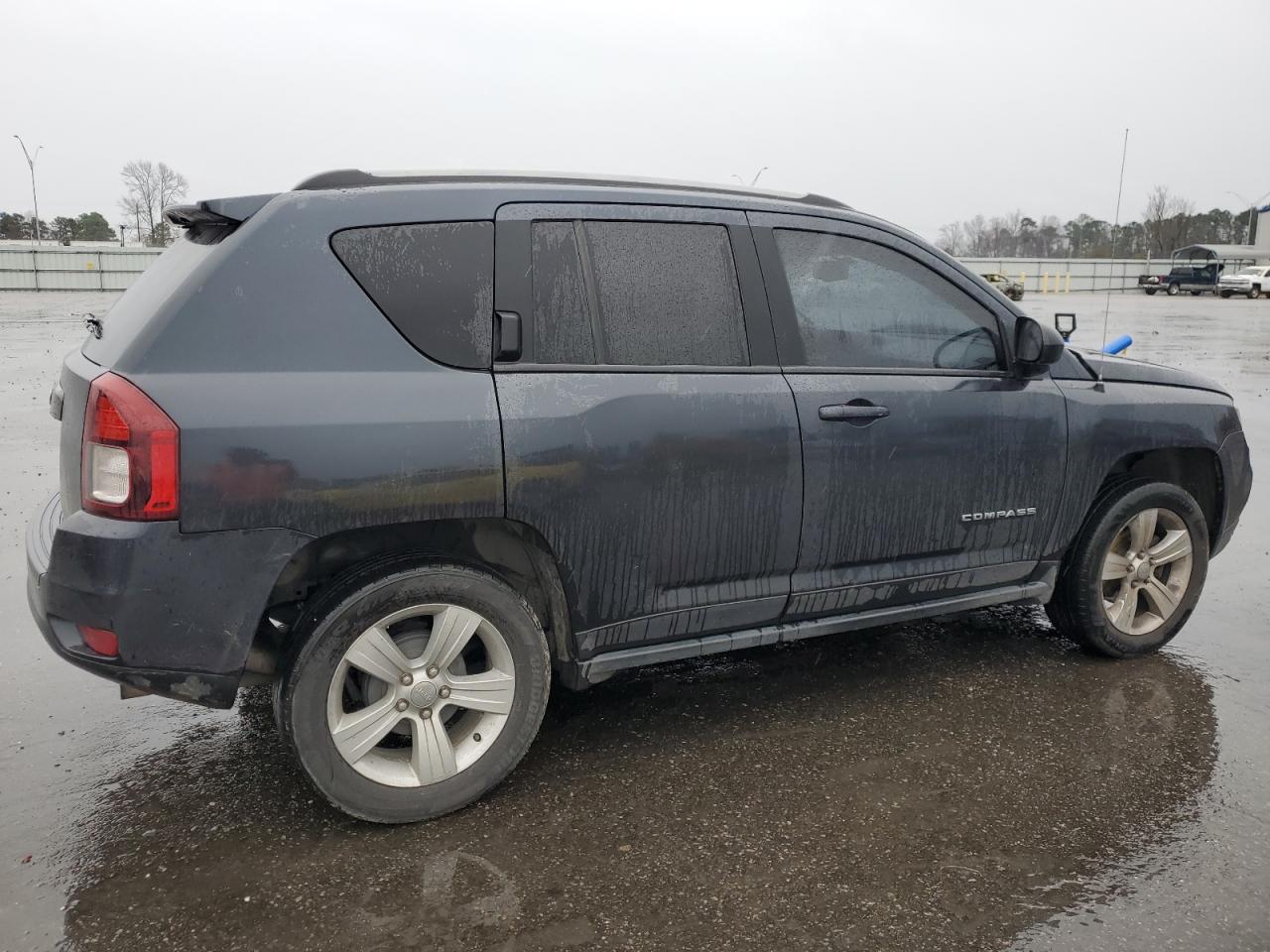 Photo 2 VIN: 1C4NJCBA6GD568623 - JEEP COMPASS 